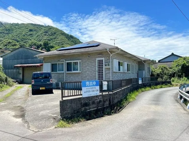 [Open House] A single-story home with a 16-tatami mat LDK and a face-to-face kitchen. There are 2 Western-style rooms and 1 Japanese-style room.