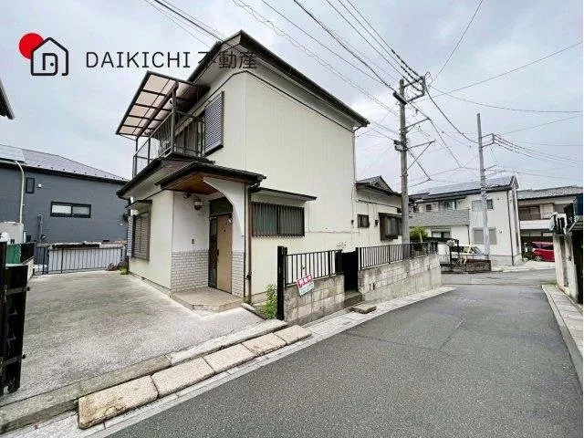 A quiet residential area! Many commercial facilities convenient for shopping and dining♪