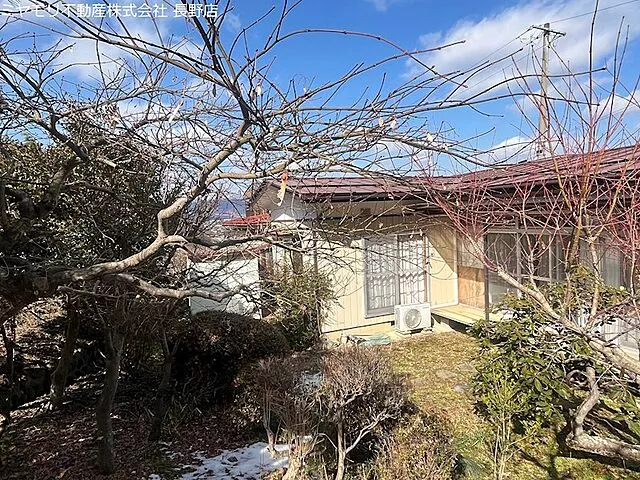 Used single-family home, Shinano Railway Tokura Station, 37 minutes on foot