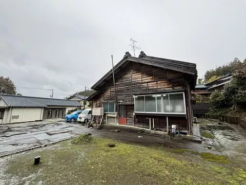 Nagaoka City, Kamikiri (Kirishiro Station) 2-story building 11DK - Image 4
