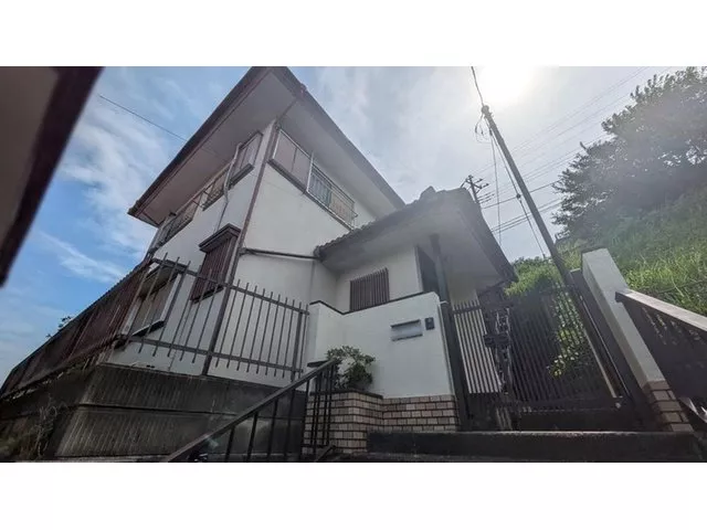 《Land area over 73 tsubo》Good sunlight and ventilation on a high ground◎2 minutes on foot to the nearest bus stop!