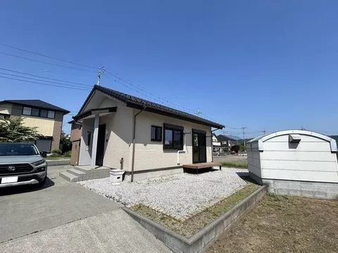 【Open House】【Renovated】A compact single-story house with a land area of 81 tsubo and a building area of 12 tsubo.