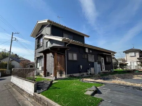 Ichihara City Saze, 4LDK renovated detached house♪ Equipped with solar panels! Parking for 2 cars available!