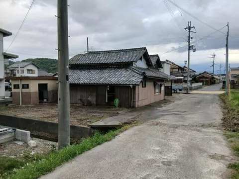Higashiomi City, Kazumaki Town (Sakuragawa Station) Single-story building 3K