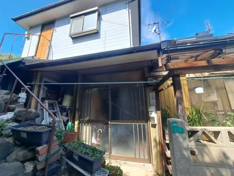 Suehiro Town, Yahatanhigashi Ward, Kitakyushu City (Space World Station) Single-story 5DK