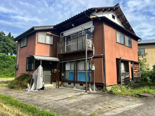 Negoya (Echigo Horinouchi Station) 550,000 yen