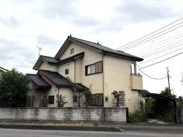 Isesaki City Bamizuka Town (Goshi Station) Two-story building 4DK