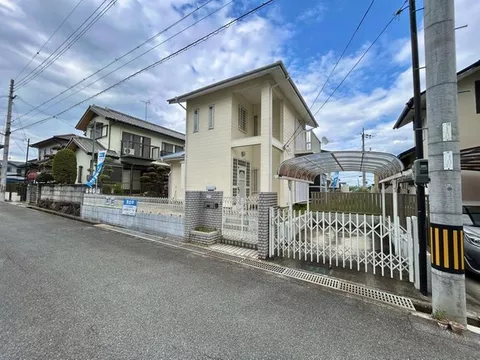 Nishinagahara Town, Tenri City, Nara Prefecture