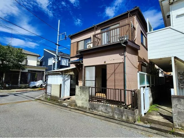 Corner lot, all rooms with two sides of sunlight, good ventilation, flat land, quiet residential area, window in the bathroom, Japanese-style room