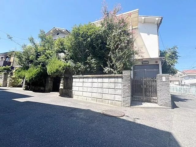 Used single-family home, Matsubara City, Amami Gado 5-chome