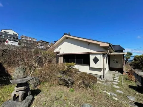 Sakanoue 1 (Sakanoue Station) 9 million yen
