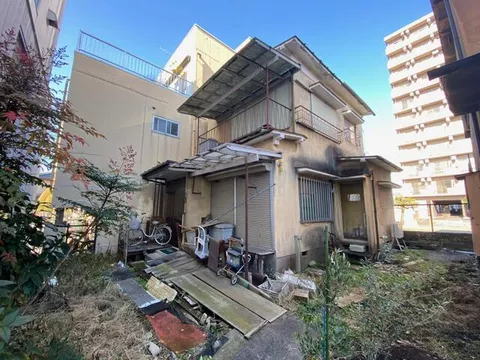 Kawaramachi, Utsunomiya-shi (Tobu-Utsunomiya station) 2F 3DK

4,000,000 yen