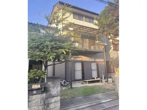 12 minutes on foot from Tobu Dobutsu Koen Station! 3LDK with parking for 1 car, attic storage & good sunlight!