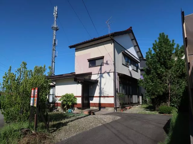Sakata City, Higashiizumicho 3-chome (Sakata Station) 2-story building 5SDK