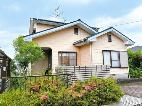 Miyazaki City, Kiyotake Town Imaizumi Ko (Hyuga Kutsukake Station) 2-story building 5LDK