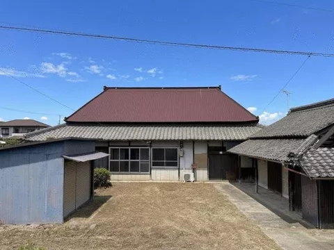 Takamatsu City, Kagawa Town Kawahigashi Shimo (Airport Road Station), single-story, 7K