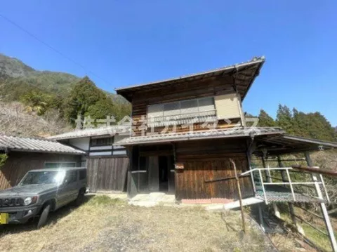 Oaza Yase, Totsukawa-mura, Yoshino-gun (Gokurakubashi Sta.) Single story house, 6DK

1,980,000 yen