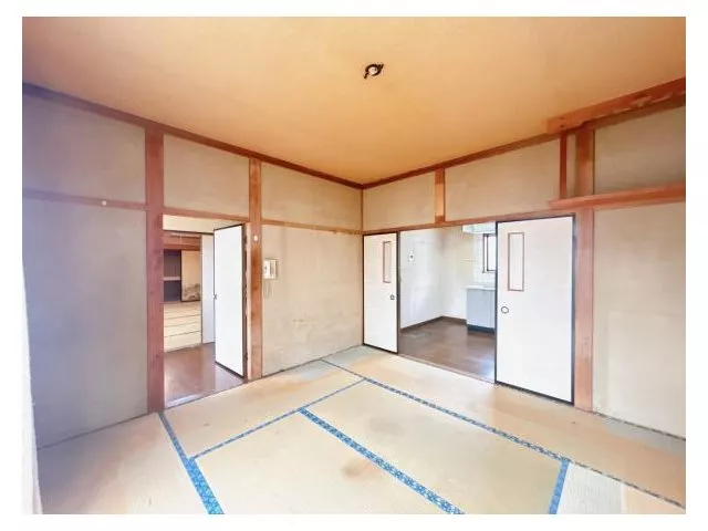 【Open House】 Current sale until February 23 / Move-in possible within the year / 7 minutes on foot to Kamibemi Elementary School / Ya