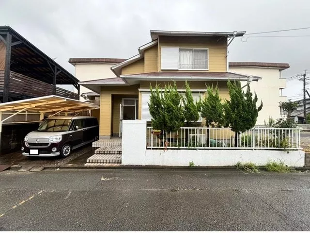 First-class low-rise streetscape! Approximately 11.5m frontage, easy parking, and a livable 3LDK