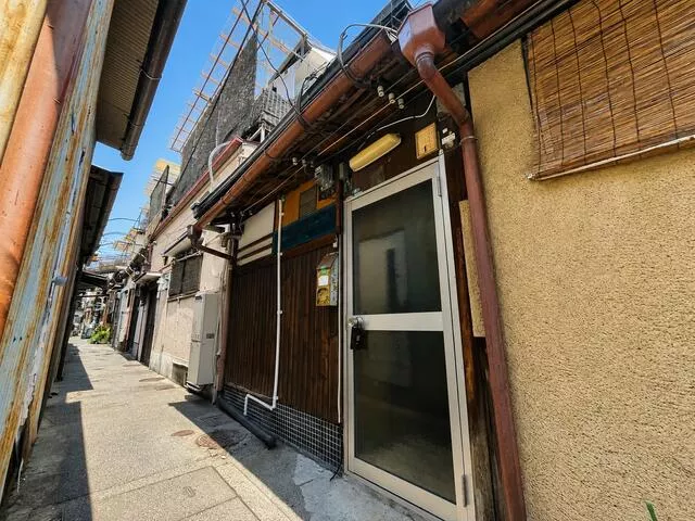 Nakagyo Ward, Kyoto City, Juraku Maehigashi Town (Nijo Station) Single-story building 2SK