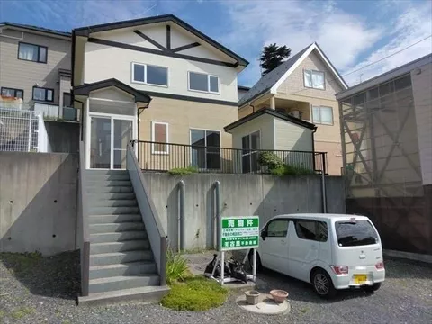 8 minutes on foot from Aoimori Railway "Mutsuichikawa"