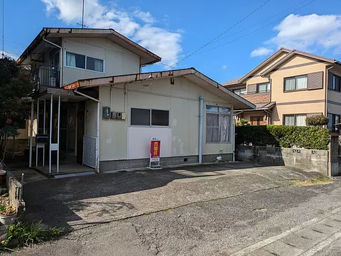 Used single-family home, Yokosu-cho, Komatsushima City, used house.