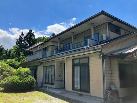 Fujita, Toge 8.8 million yen