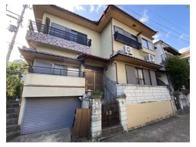 ◆Attractive location close to Ikoma Station◆A property that can be comfortably lived in after renovation!