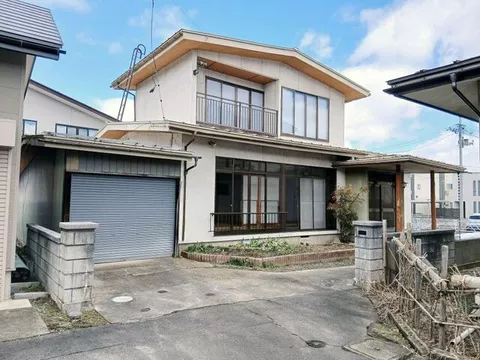 Yonezawa City, Nishi-Odori 1-chome (Nishi-Yonezawa Station) 2-story building 6DK