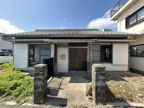 Anan-city, Nagakawacho Nakajima （Awanakajima station） Single-story building, 3DK

2.5 million yen