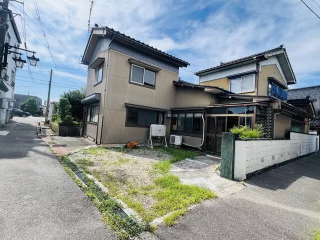 Ushinokawa District, Nyuzentown, Nyuzan (Nyuzen Station) 2-story 5LDK