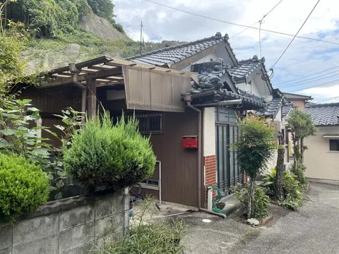 Kitsuki city, Oaza-Kitsuki (Kitsuki station) Single story house, 2DK

3,800,000 yen