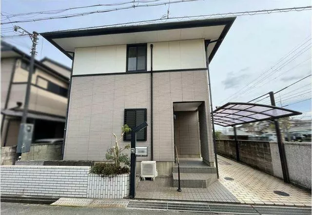 Enogihara, Wakayama City (Nakamatsue Station) 2-story 4LDK