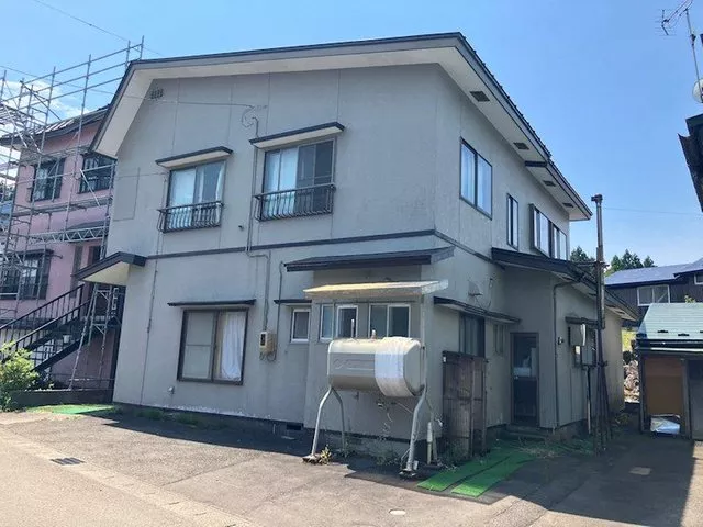 Commercial facilities are within a 10-minute walk! You can relax on the engawa while looking at the garden.