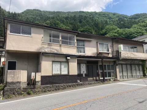 Fujiwara, Nikko-shi (Kawajiyumoto station) 2F 7DK

499,000 yen