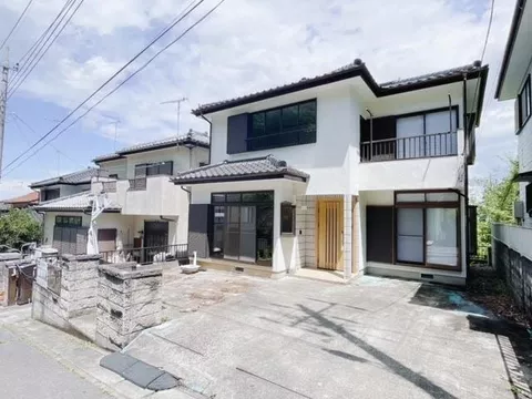 From 30,000 yen per month / Renovated property! Good sunlight due to the southwest road ◎