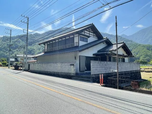 Minami-Koma District, Minobu Town, Awakura 2-story 8K