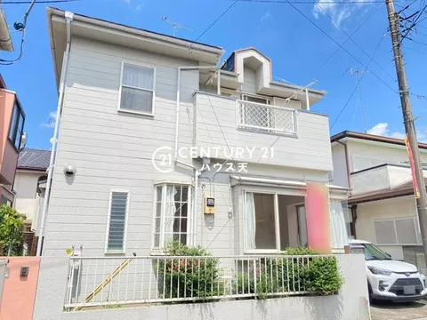 A 4LDK with all rooms over 6 tatami mats! Parking for 1 car♪ A supermarket is nearby, making it a convenient living environment!