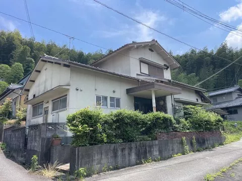 Kasai City, Yamashita Town (Harima Yokota Station) 2-story building 6DK