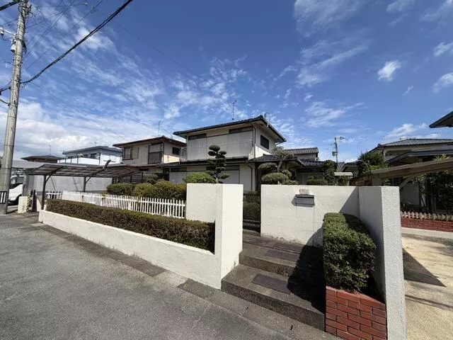Chikugo City Oaza Kumano (Hainuzuka Station) 2-story building 5DK