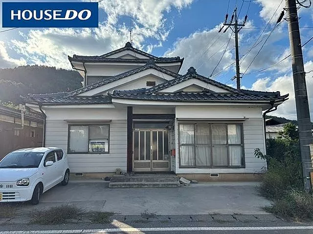 Used single-family home, Washima