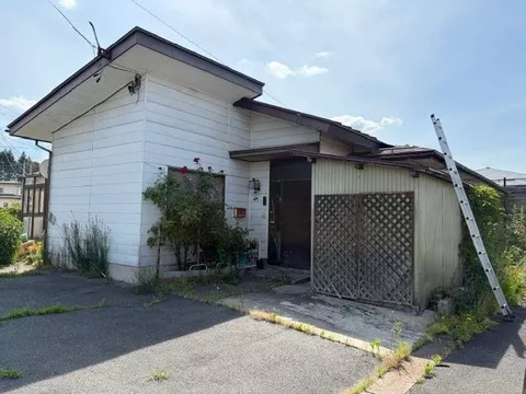 The continuation of the Japanese-style room can be used spaciously! Single-story house