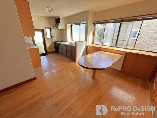 ■Land over 100 tsubo☆■Building approximately 46 tsubo☆■City gas compatible♪■Iijima area!