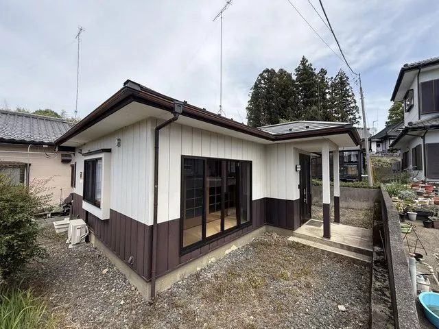 [Single-story house] Spacious land of about 85 tsubo ◇ Approximately 16 tsubo single-story 1LDK ◇ Parking space for 3 cars available