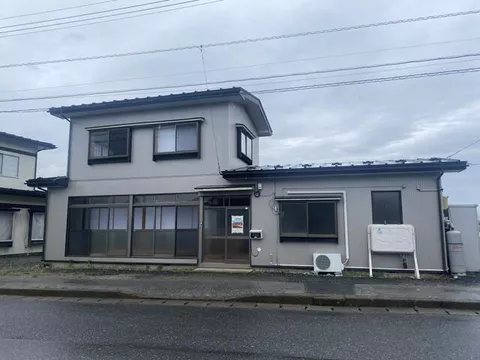 Tono City Matsuzaki Town Shiraiwa 8 Chiwari (Tono Station) 2-story 5DK