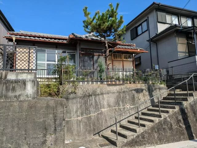 Tsuzuki County, Ide Town, Oaza Taga, Koaza Amida Temple (Yamashiro Taga Station) Single-story 5SK
