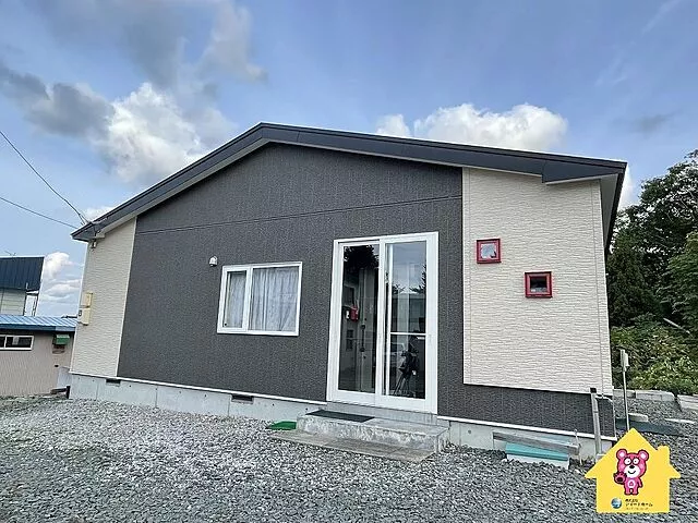 Used single-family home, 9-minute walk from the bus stop Minami-Kayabe Shisho-mae