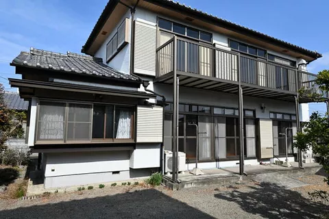 Annaka City, Isobe 3-chome (Isobe Station), two-story building, 7SDK