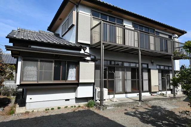 Annaka City, Isobe 3-chome (Isobe Station), two-story building, 7SDK
