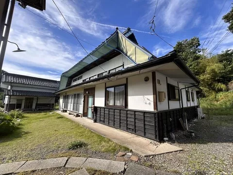 ● A natural-rich living environment ● Recommended for those who want to live in the countryside